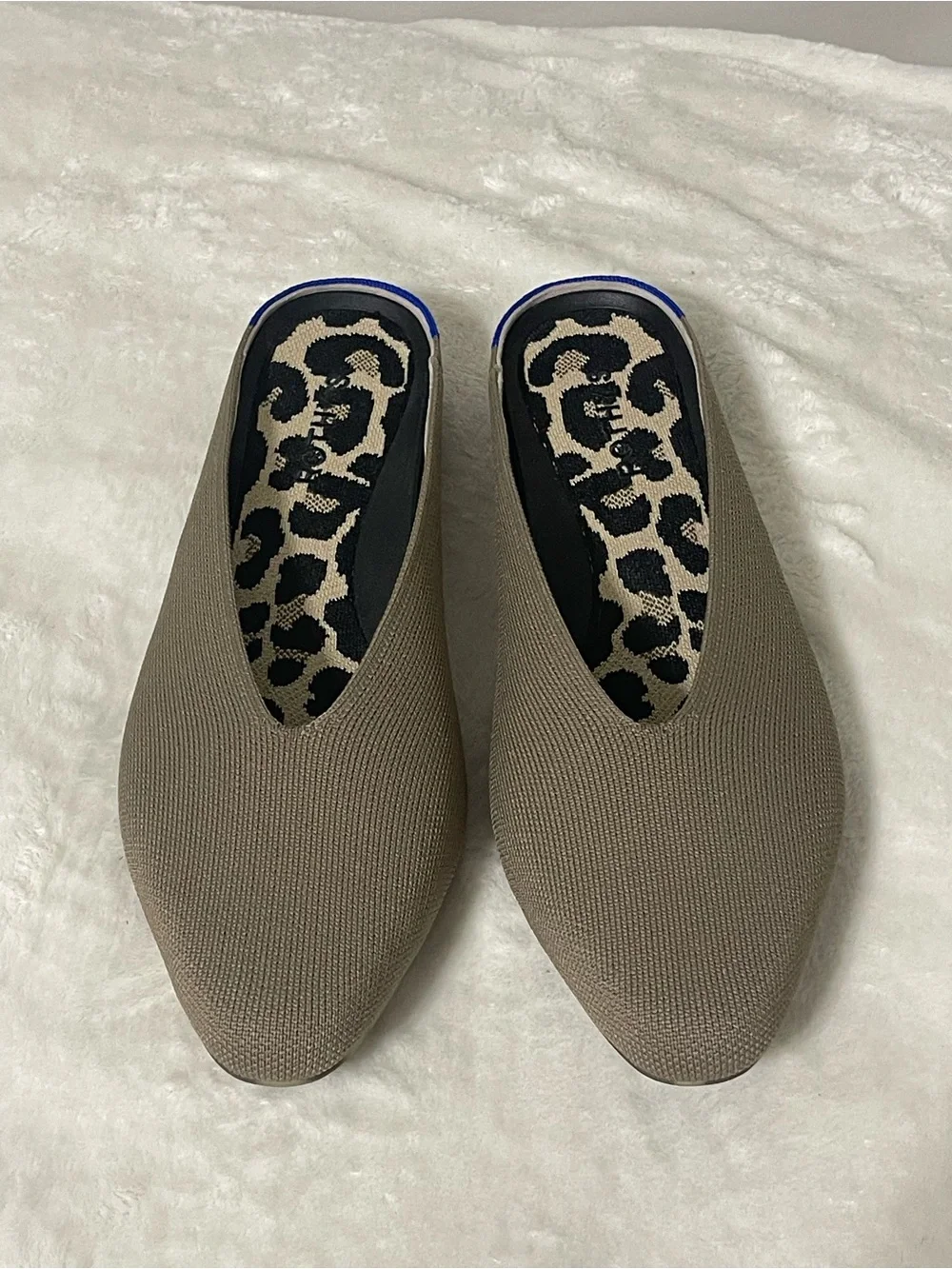 Rothy’s Round Toe Knit Slip-On Flats in Camel Tan Sz 11 Excellent Preppy Brown